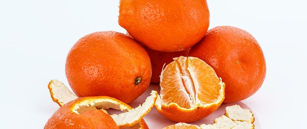 Ile kcal ma 1 kg mandarynek? | 1 kg mandarynek kcal