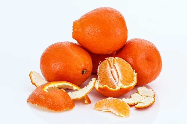 Ile kcal ma 1 kg mandarynek? | 1 kg mandarynek kcal