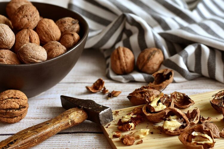 Ile kcal ma 1 orzech włoski? | 1 orzech włoski kcal