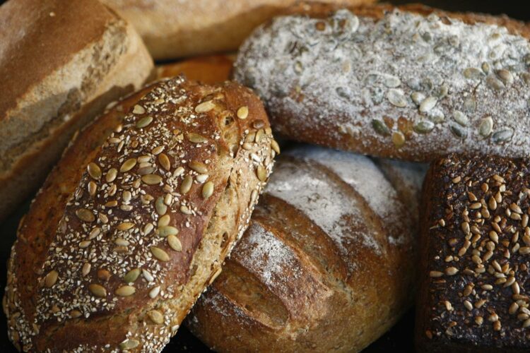 Ile kcal ma bulka pelnoziarnista? | bulka pelnoziarnista kcal