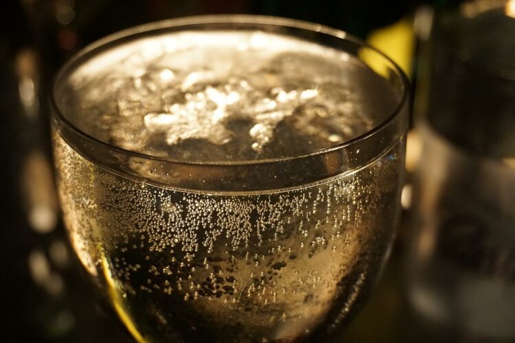 Ile kcal ma butelka prosecco? | butelka prosecco kcal