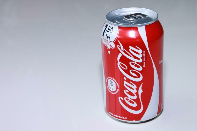 Ile kcal ma cola 0? | cola 0 kcal
