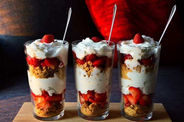 Ile kcal ma jogurt truskawkowy? | jogurt truskawkowy kcal