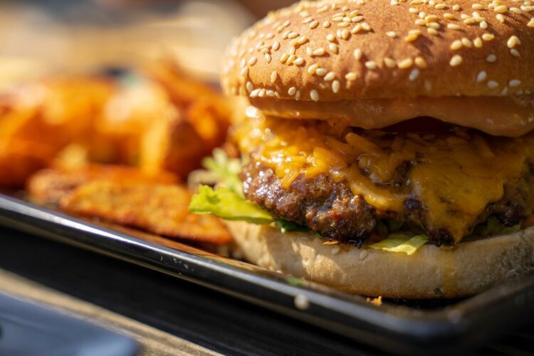 Ile kcal ma kanapka z pomidorem? | kanapka z pomidorem kcal