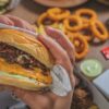 Ile kcal ma kurczakburger? | kurczakburger kcal