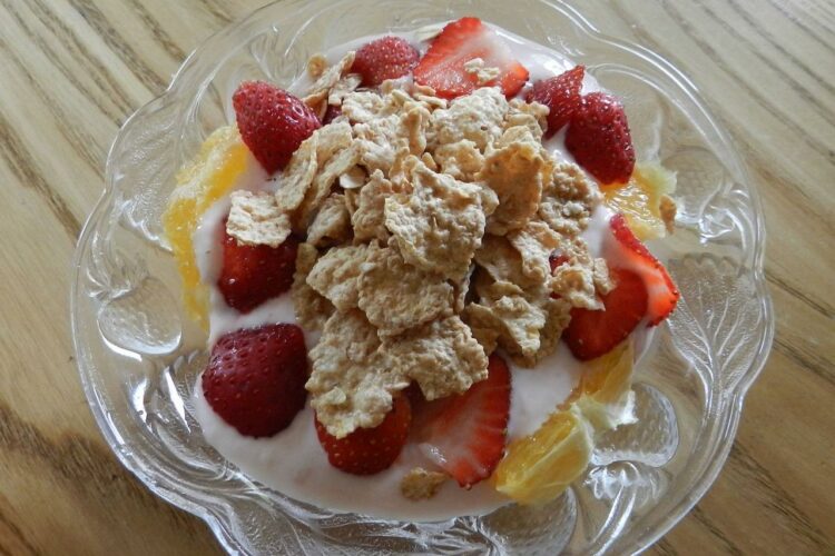 Ile kcal ma miska płatków corn flakes? | miska płatków corn flakes kcal