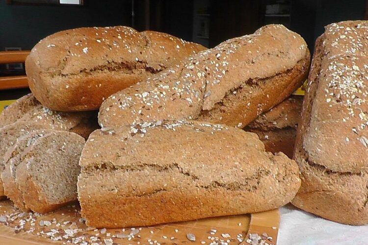 Ile kcal ma pieczywo razowe? | pieczywo razowe kcal