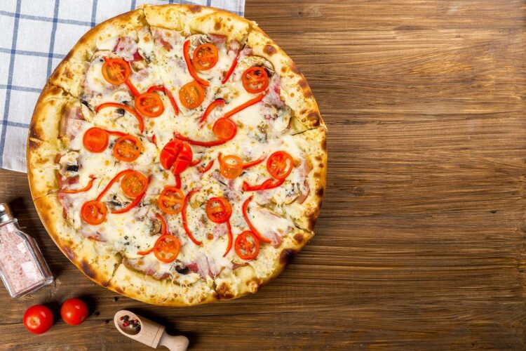 Ile kcal ma pizza z pizza hut? | pizza z pizza hut kcal