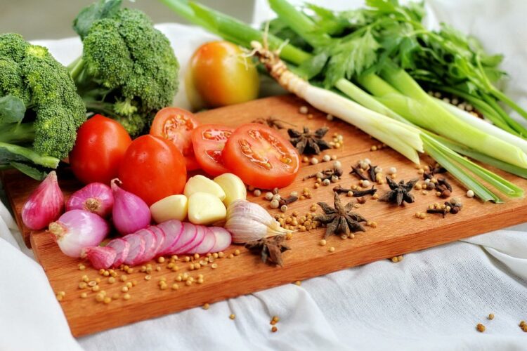 Ile kcal ma pomidor z cebulą? | pomidor z cebulą kcal