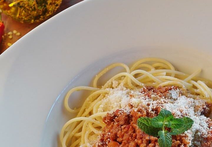 Ile kcal ma spaghetti bolognese? | spaghetti bolognese kcal