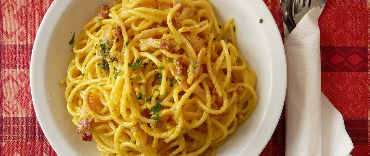 Ile kcal ma talerz spaghetti? | talerz spaghetti kcal
