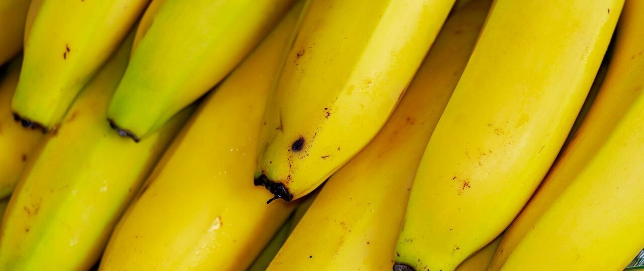 Ile kcal mają banany? | banany kcal