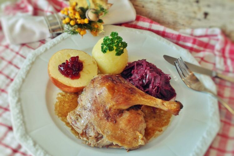 Ile kcal mają kopytka ziemniaczane? | kopytka ziemniaczane kcal