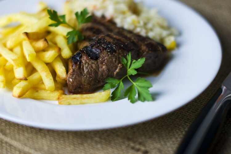 Ile kcal maja opiekane ziemniaki? | opiekane ziemniaki kcal