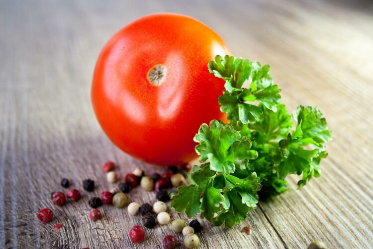 Ile kcal mają pomidory? | pomidory kcal